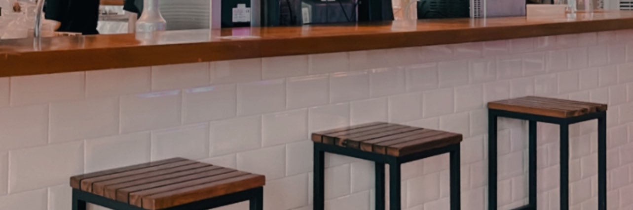 K banner