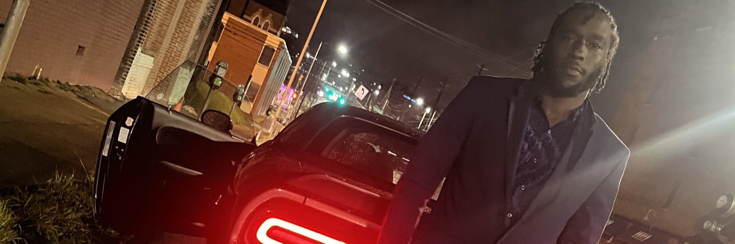 SLickavellie's profile banner image