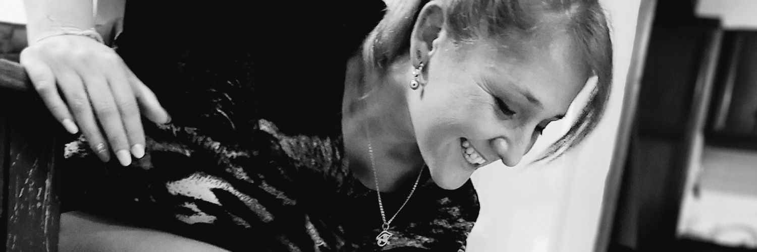 CinLo3's profile banner image