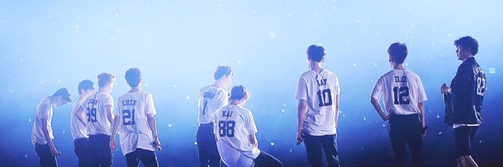 爱 banner