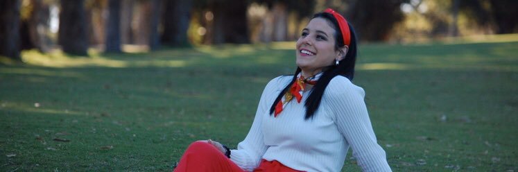 vale_saldivia's profile banner image