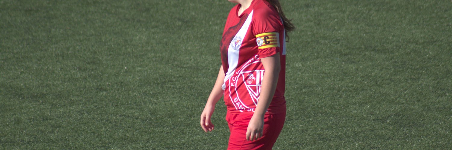 IsaReina04's profile banner image