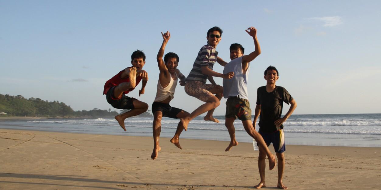 AzharMukh's profile banner image