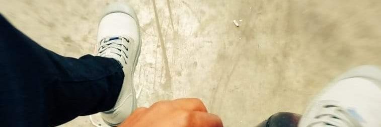 ™ m ë K éę L banner