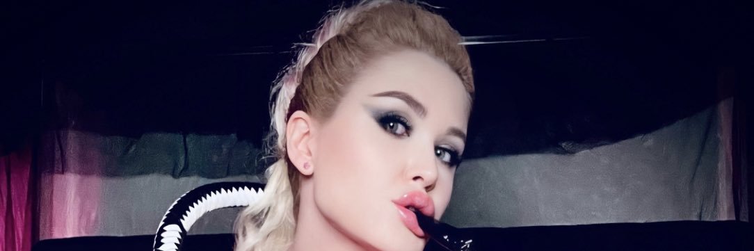 SlaveO4Violet's profile banner image