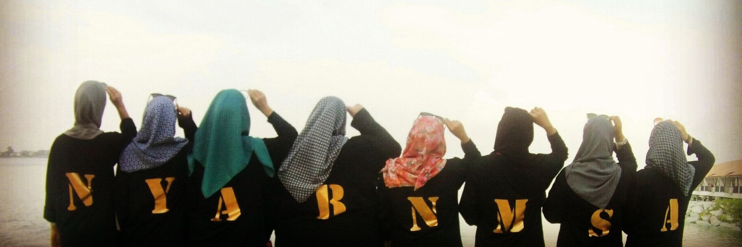 najwaridz's profile banner image