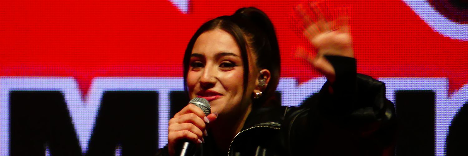 Hélène 💫💙 banner