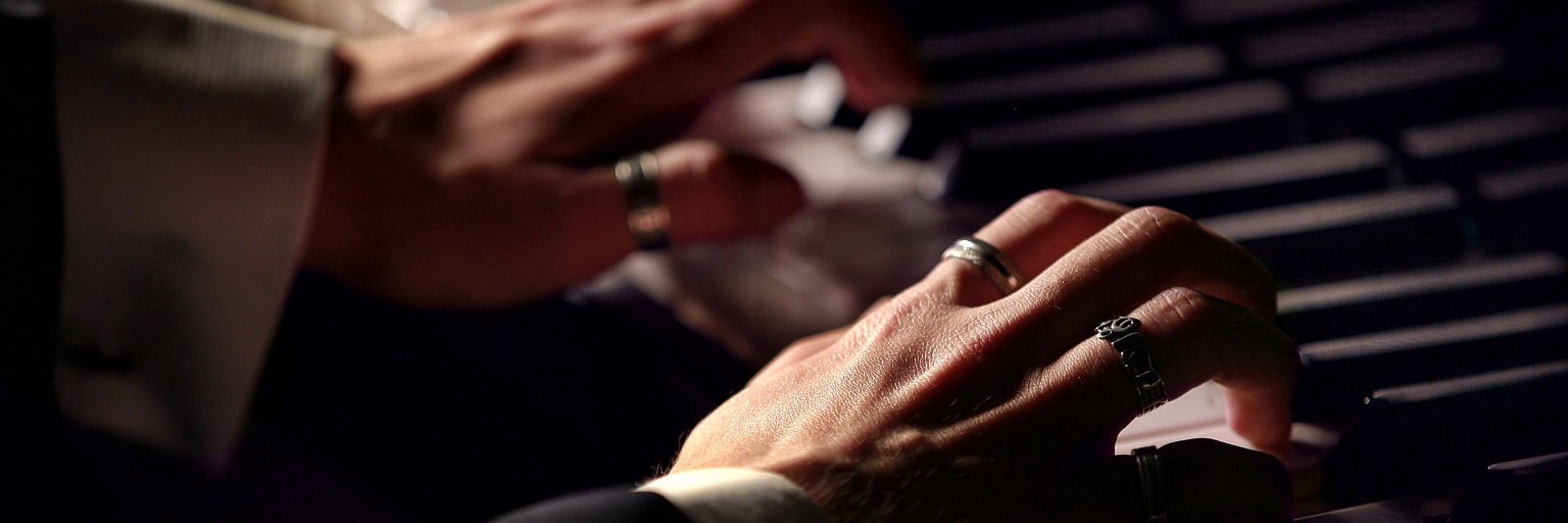 Victor Gashnikov banner