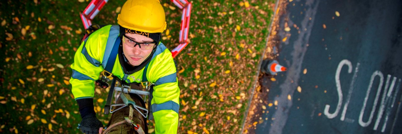 KCOM Business banner