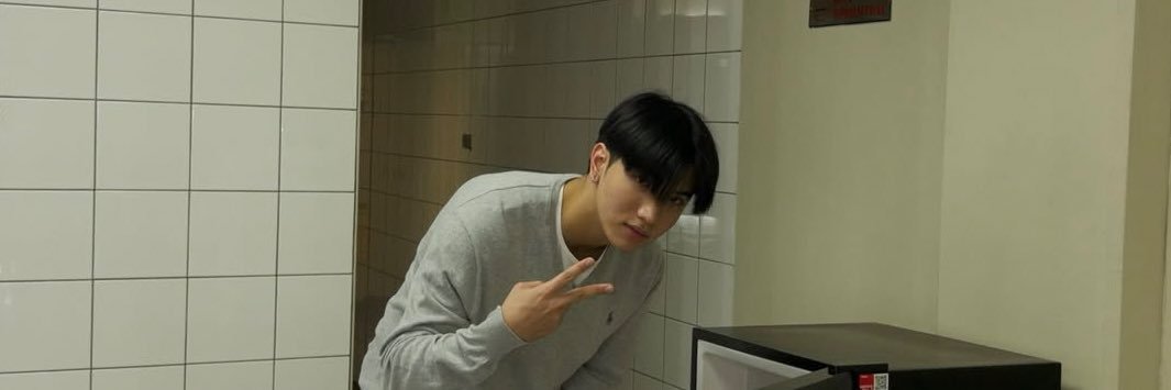 m. กึง (ติ๊กฟ้า) banner