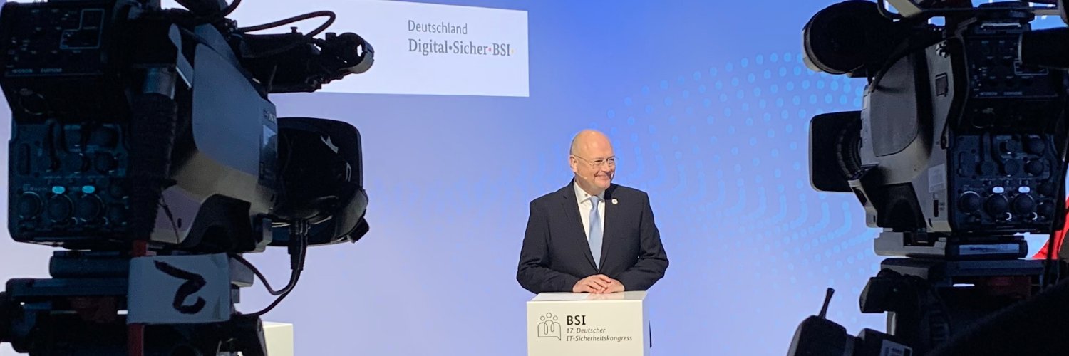 Prof. Arne Schönbohm - privat -'s banner