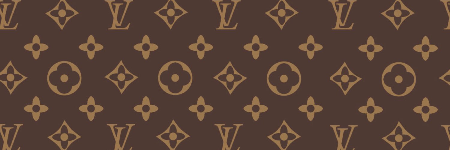 holding tristan banner