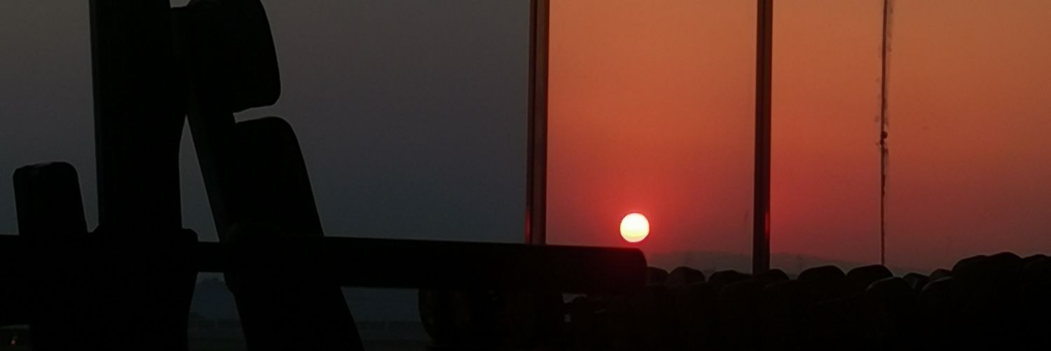 Moe_chao's profile banner image