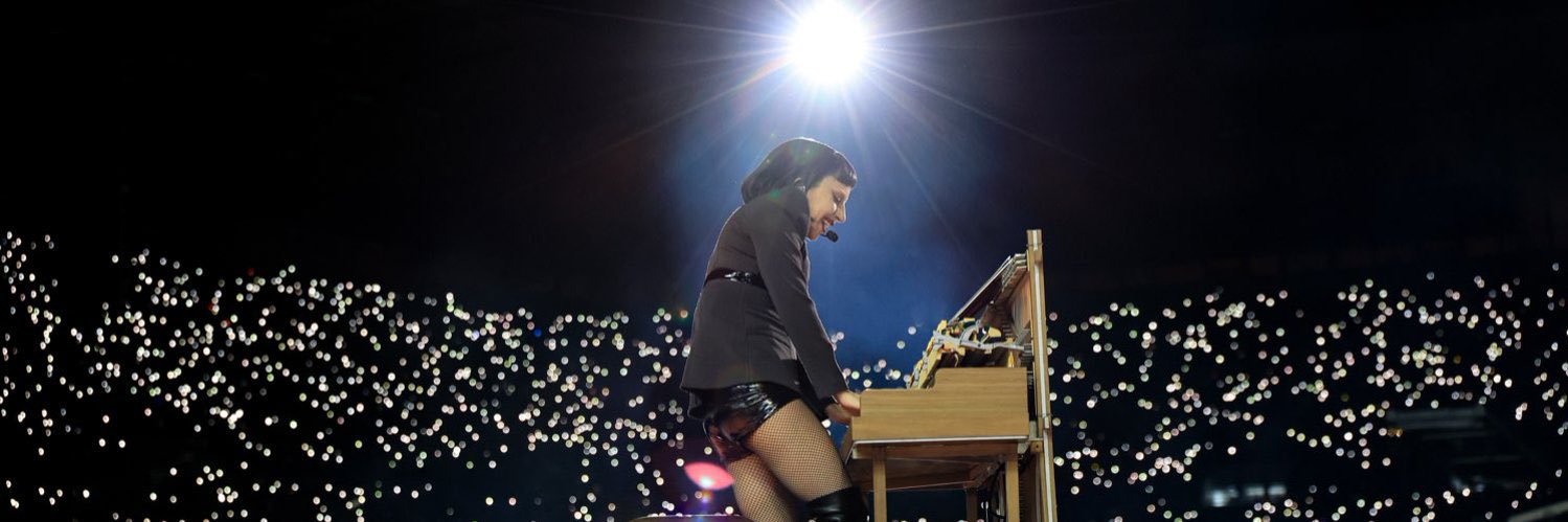 łυ4η VIU A GAGA DO VIP banner