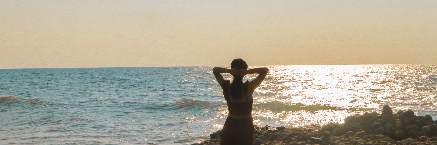 ayenespina's profile banner image