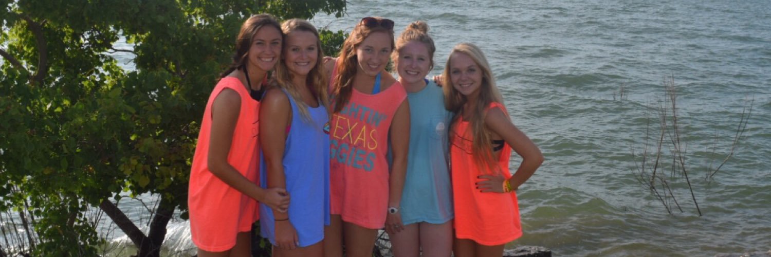 emi_strautman's profile banner image