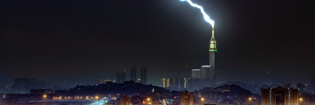 R_Q2040's profile banner image