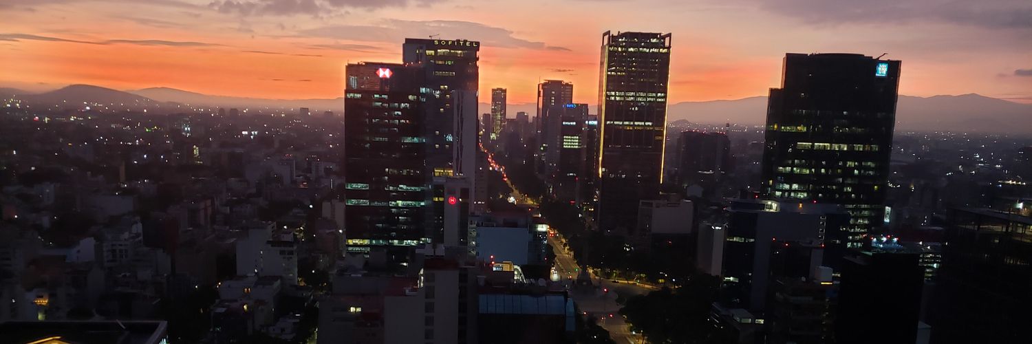 Andrea Montalvo🐦‍⬛ banner