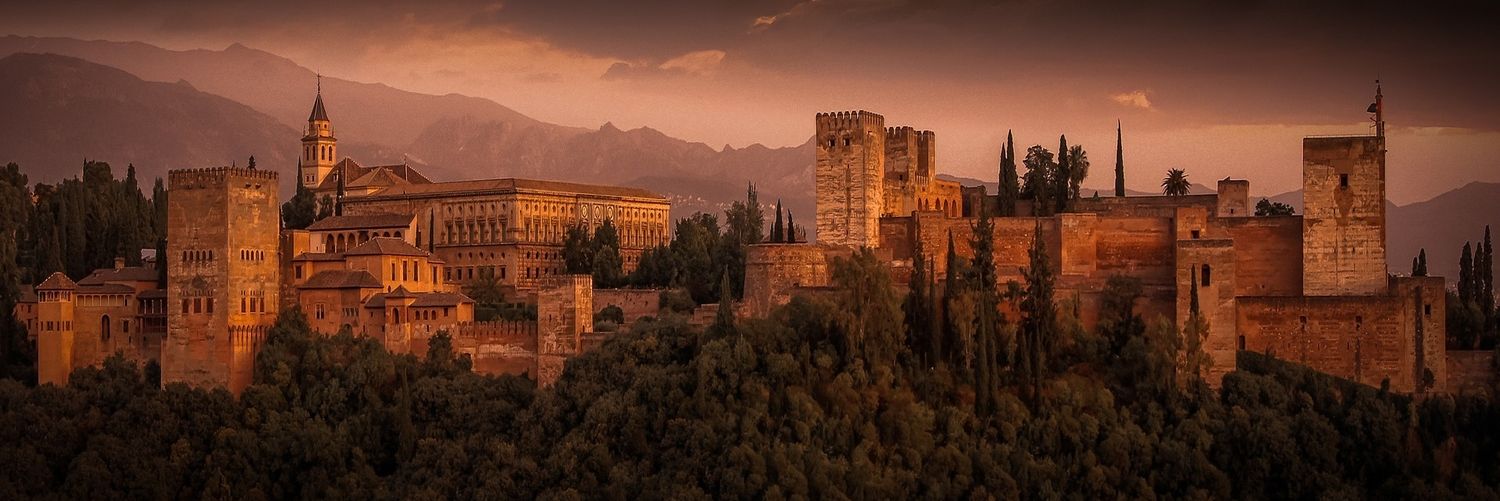 Alhambra Gesellschaft's banner