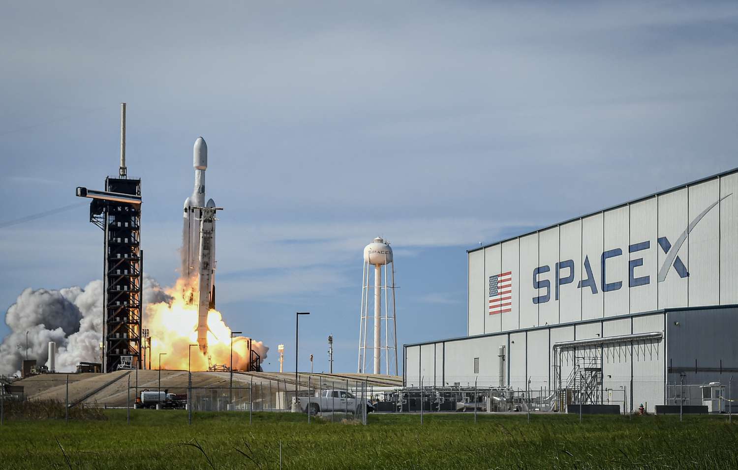 ElonXupdates1's profile banner image