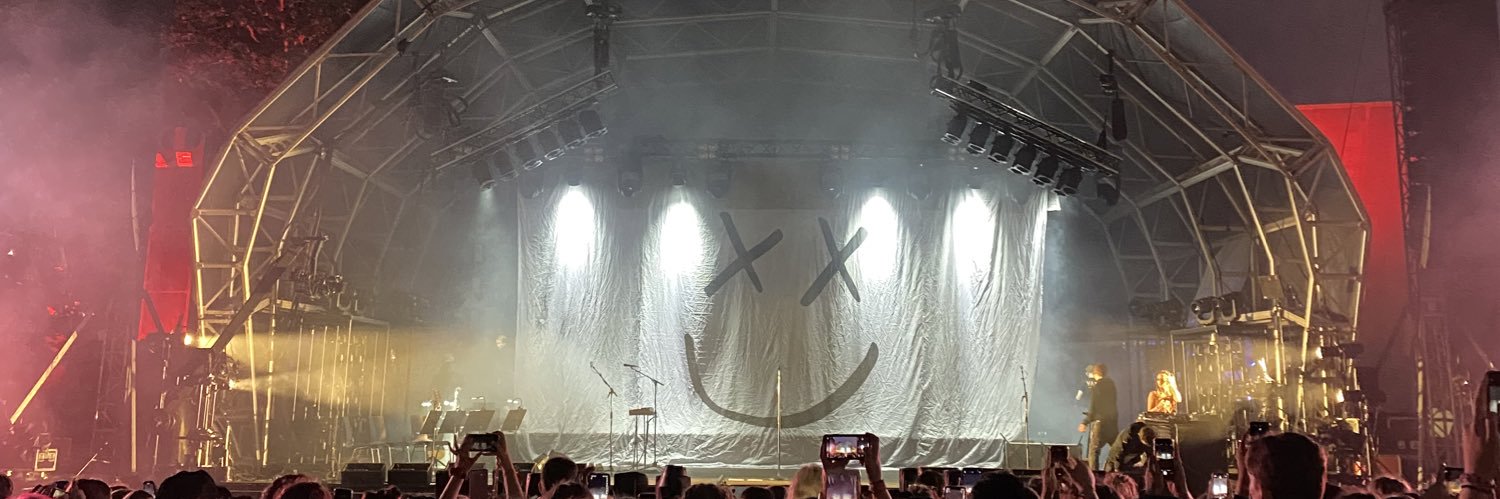 emlovesbands's profile banner image