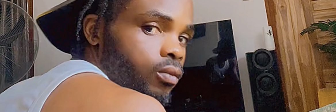 winzotee_'s profile banner image