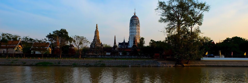 ChowTraveller's profile banner image