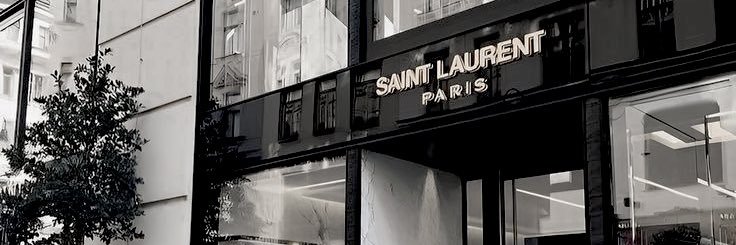 𝒀. banner