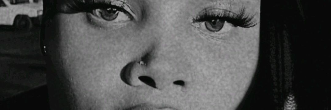 makaMichaela👩‍👧 banner