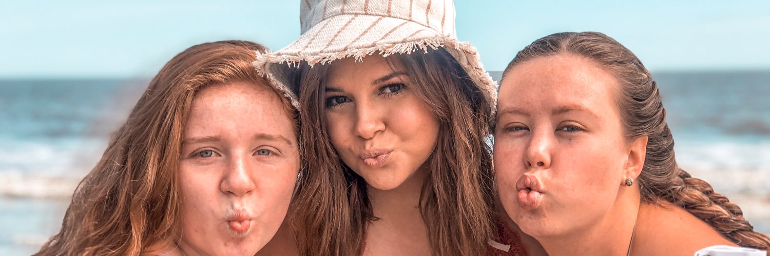 KelsiMarieMay's profile banner image