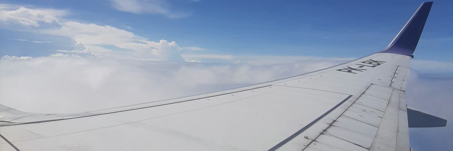heiiisan's profile banner image