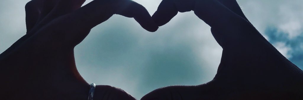 _holss's profile banner image