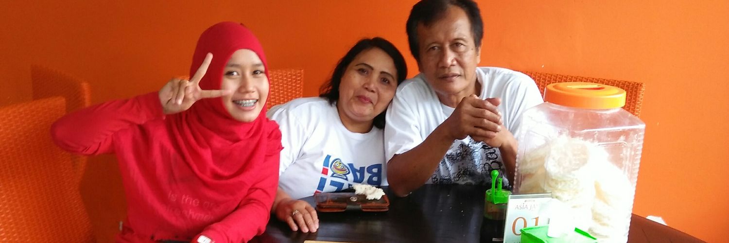 putri14damay's profile banner image