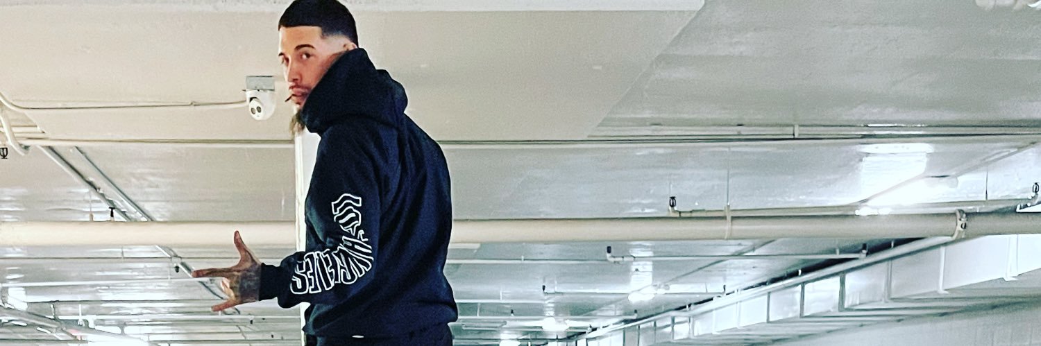 francotic's profile banner image