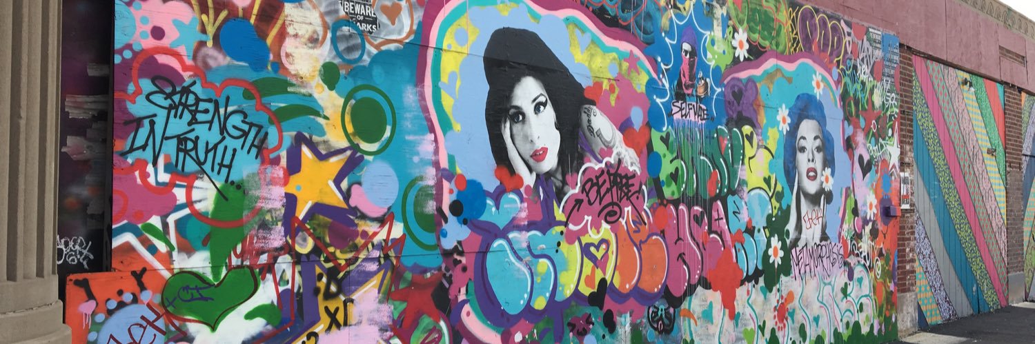 \\ Marvin // met Ariana Grande ✨ banner