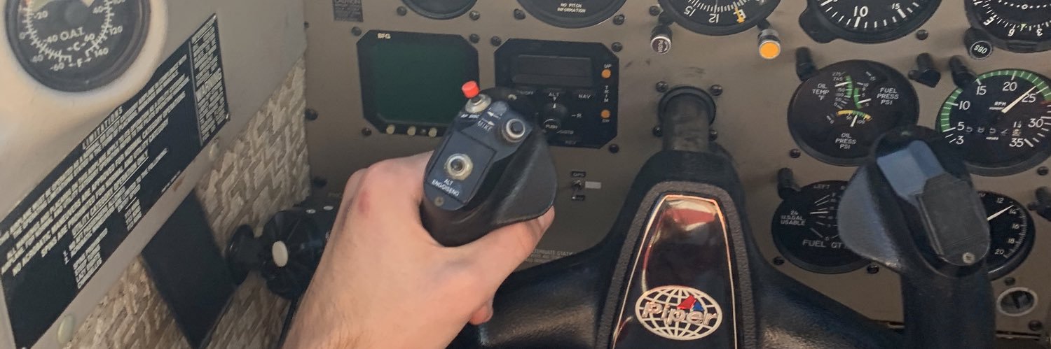 Iucho04's profile banner image