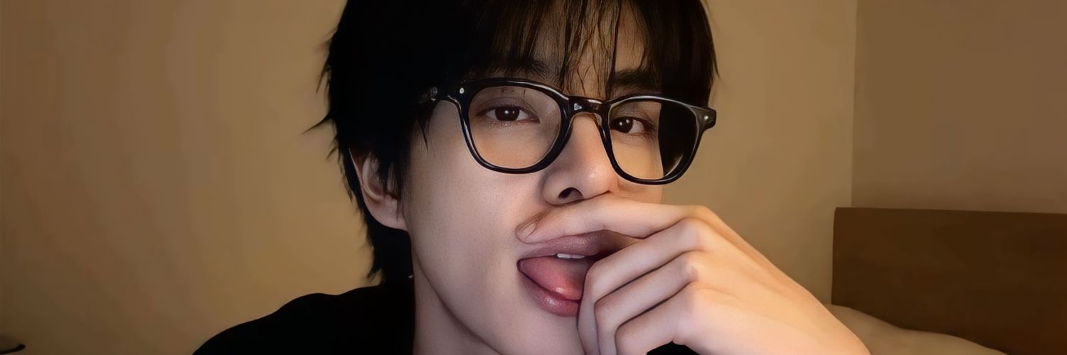 shwnmgn's profile banner image