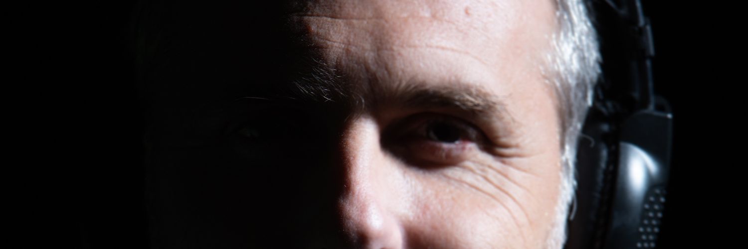 César A. Carignano banner