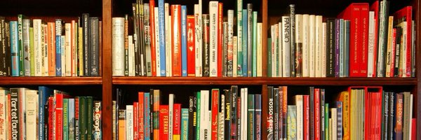 RosshallReads Profile Banner