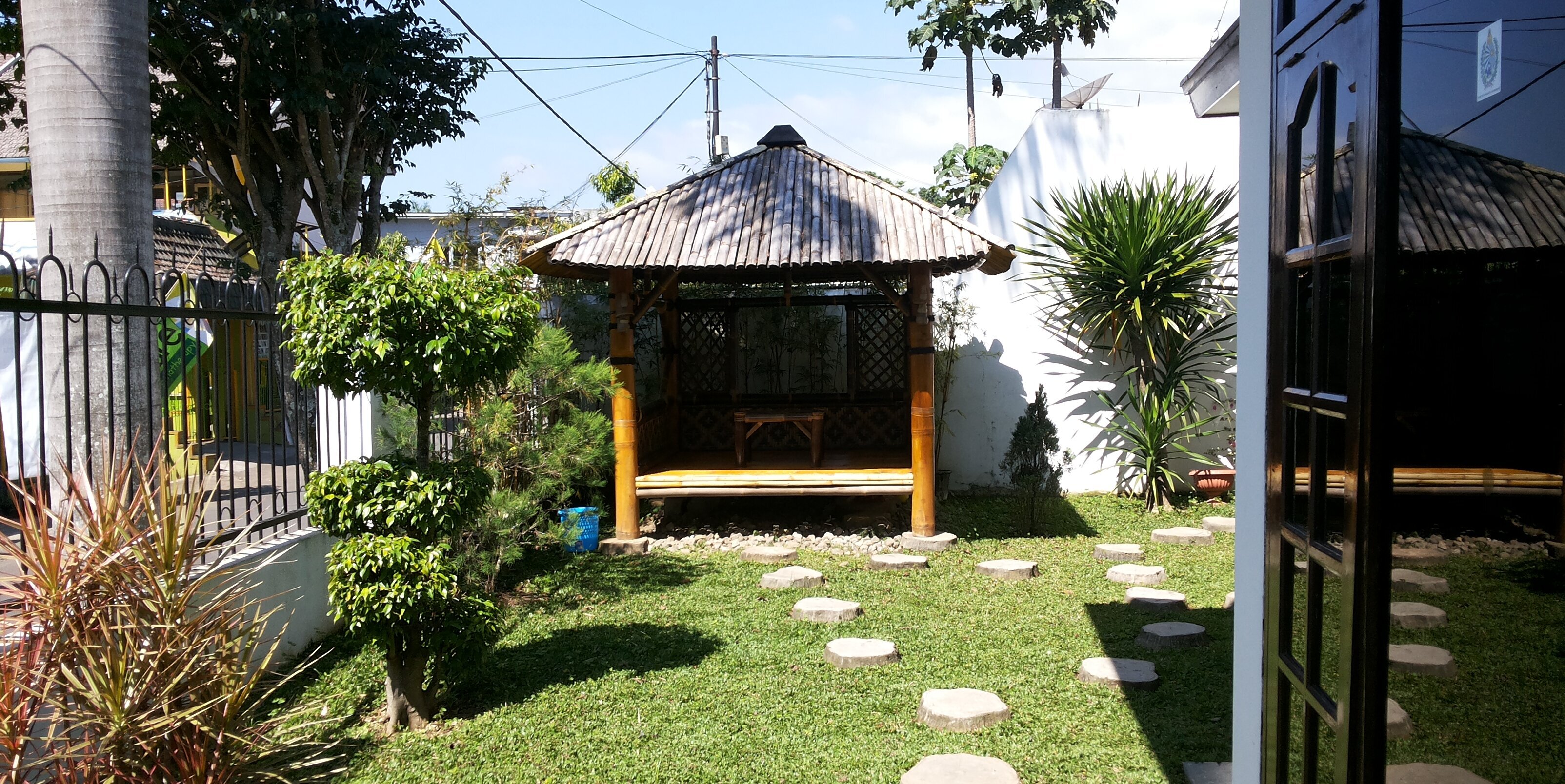 VILA SINGASARI banner