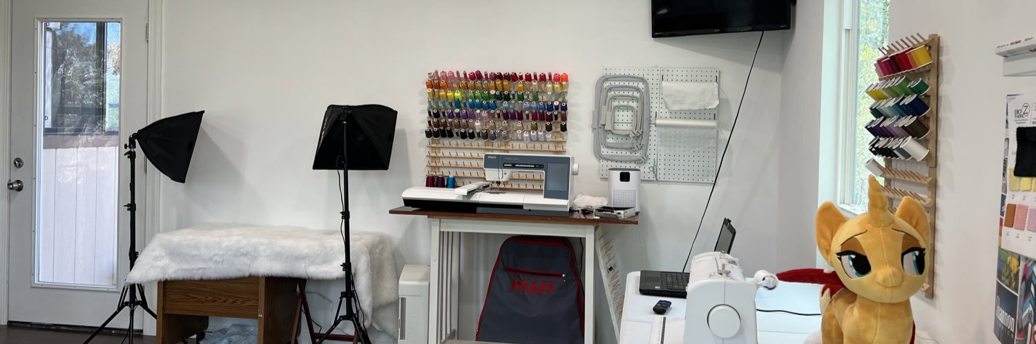 Amethyst 🪡 Comms Open banner