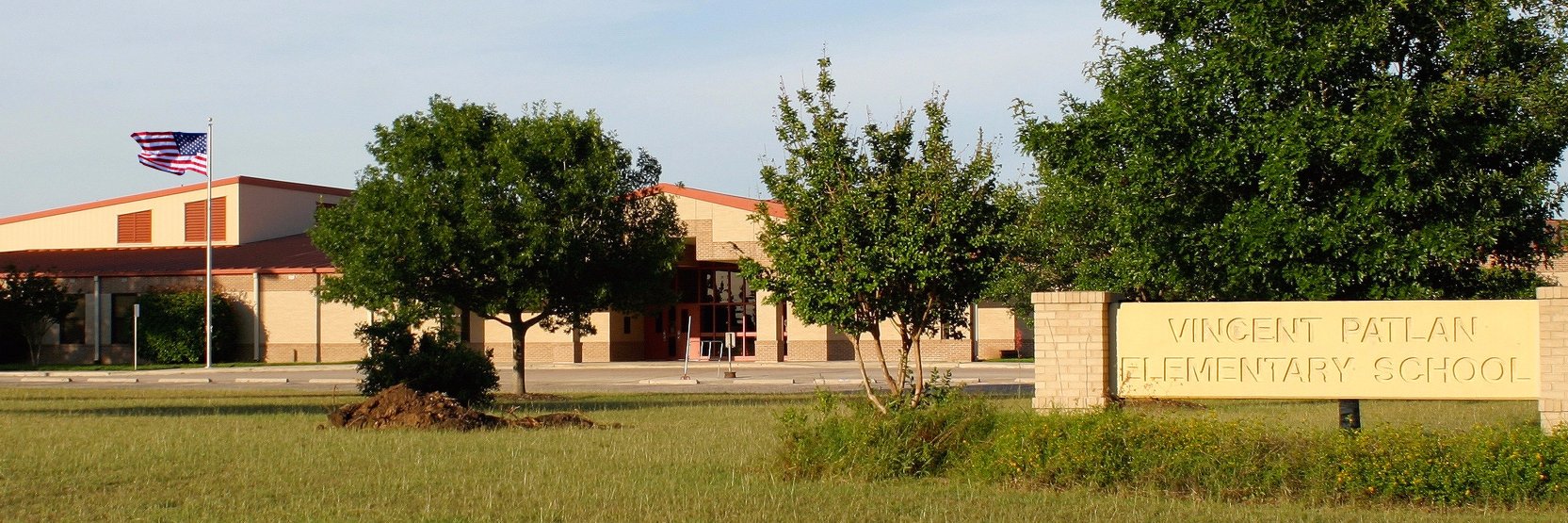 Patlan Elementary banner