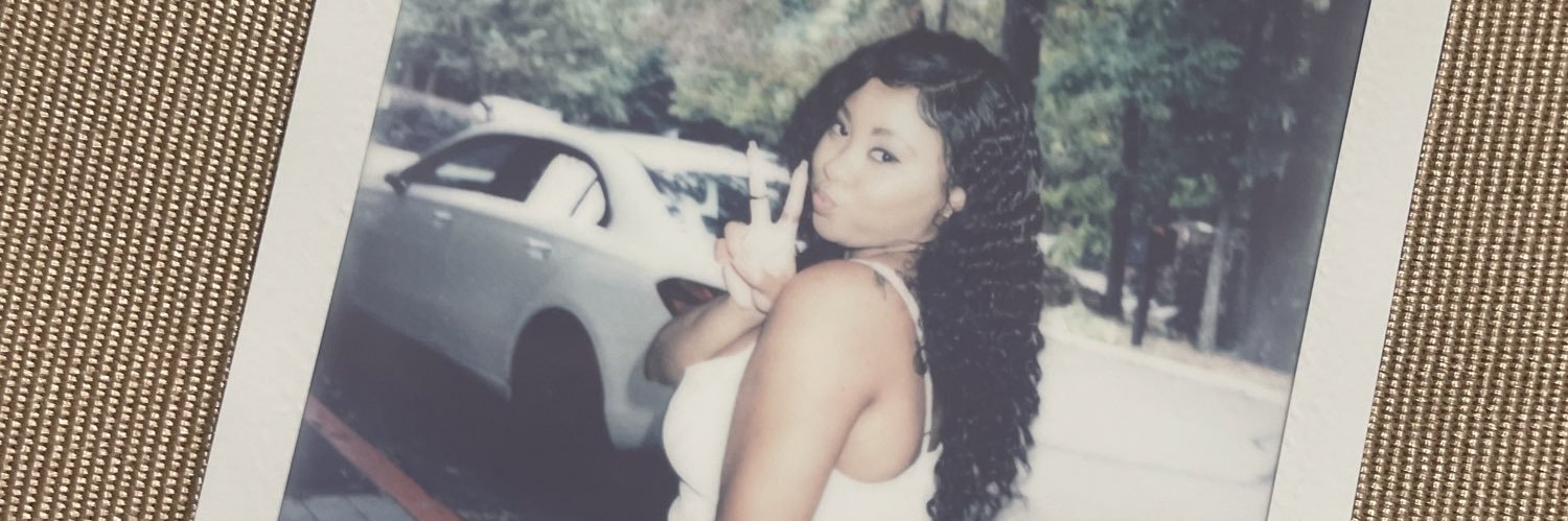 kryssi_gee's profile banner image