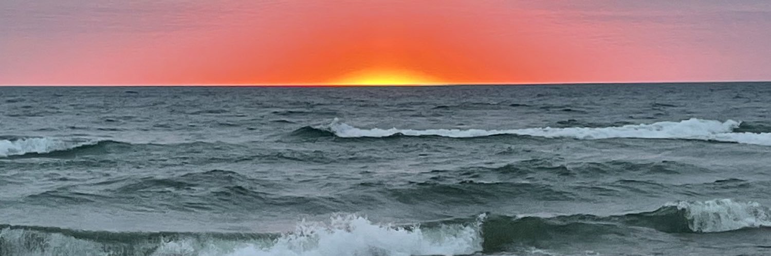 TiaraRose1996's profile banner image