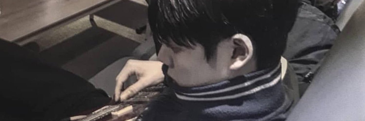 r_e_93's profile banner image