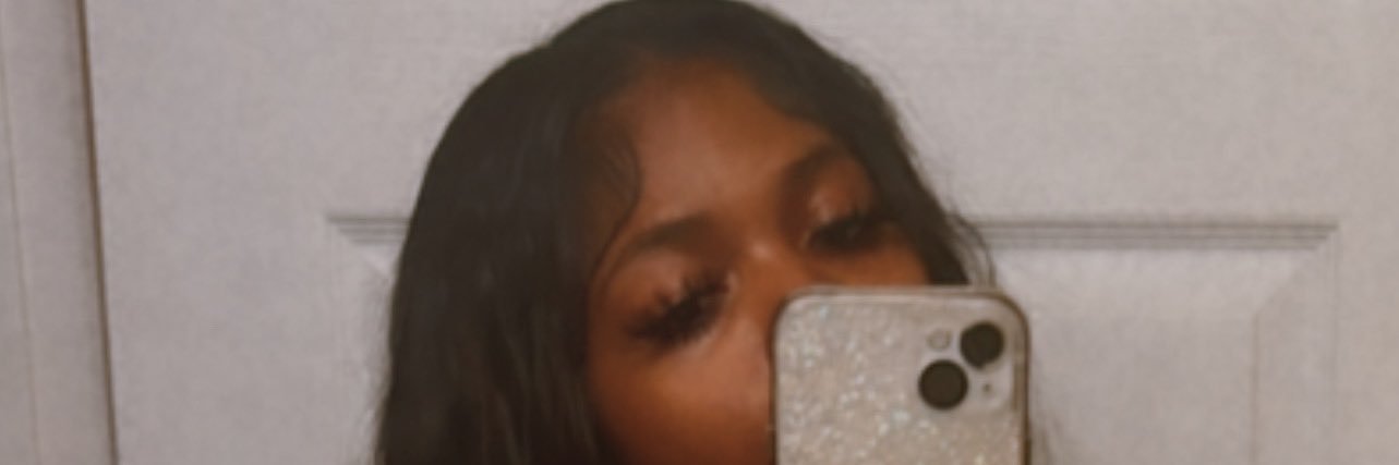 Zari____'s profile banner image