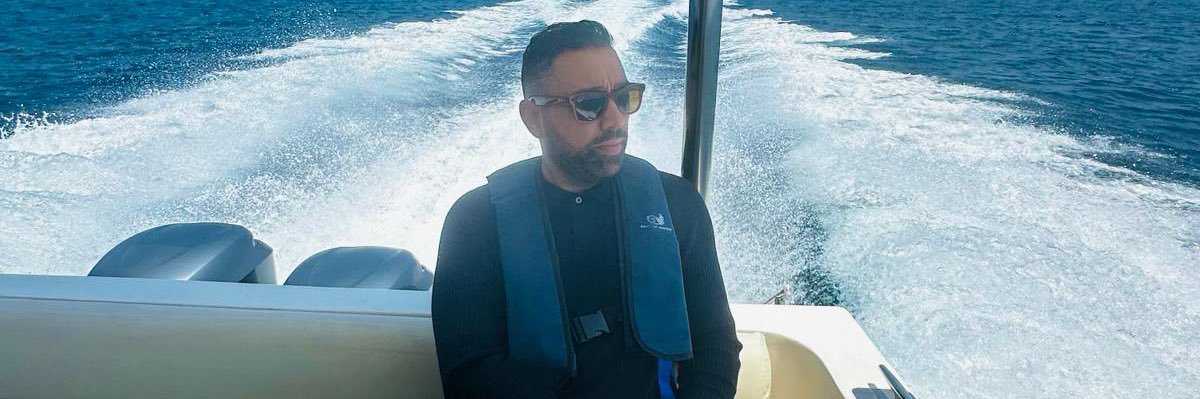 Martín González banner