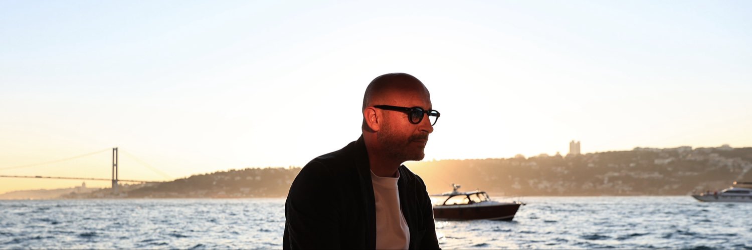 fufuovski's profile banner image