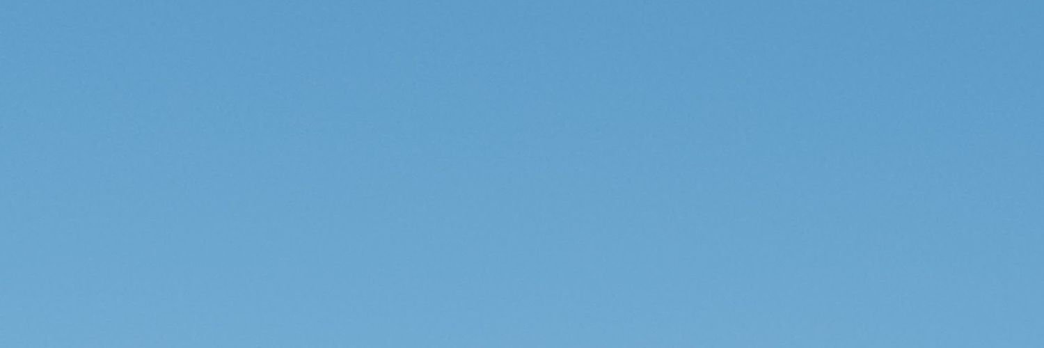 musiniku's profile banner image