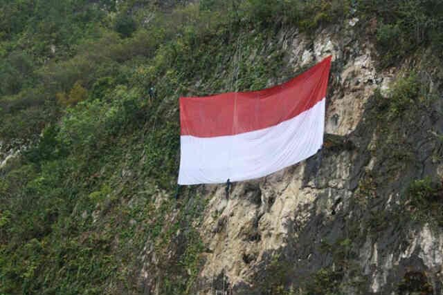 m2000manado's profile banner image